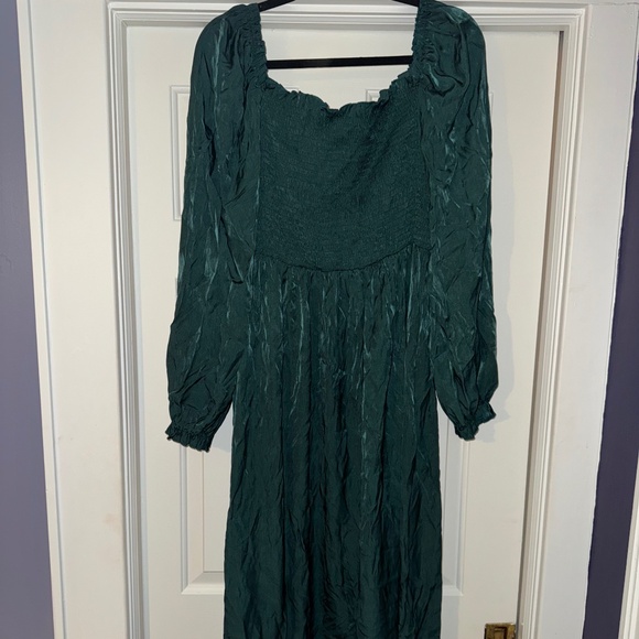 NWOT Women's Dress - Aline/Bishop Sleeve - Picture 3 of 6